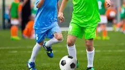 “曼联新赛季季票调价5%，16岁以下青少年票保持原价”