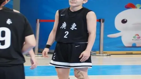 深圳佳兆業与天津泰達1-1战平，马里失误助巴斯蒂安斯破门，关键战锁定保级关键